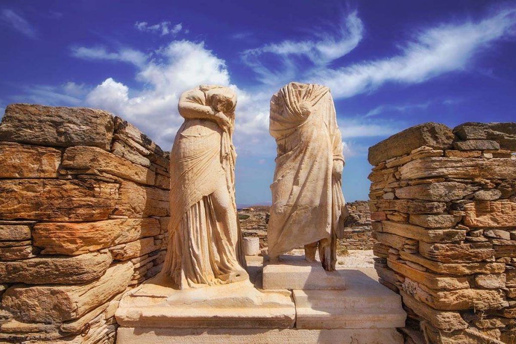 Delos History -Marble statues of Dioscourides and Kleopatra